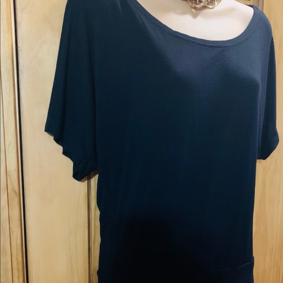 Black Top - Picture 4 of 7